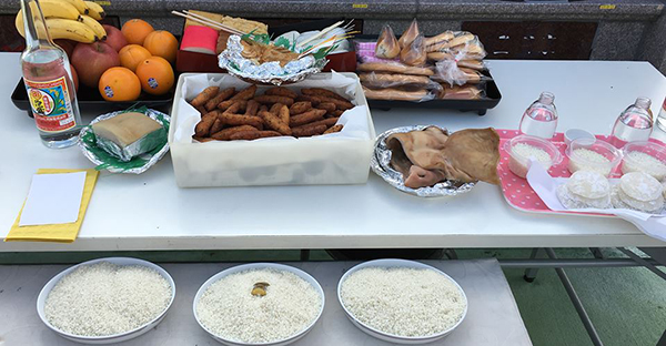 【沖縄の法事】神棚封じや盛菓子、豚肉を供える意味とは